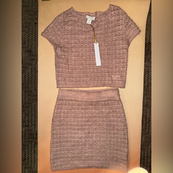 House of Harlow Elegant Lace Two-Piece Skirt Set Small Crochet - Picture 2 of 4